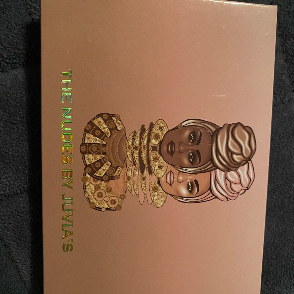 Eyeshadow palette